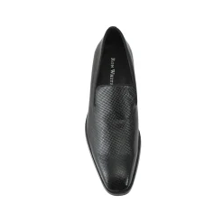Bronsen Embossed
